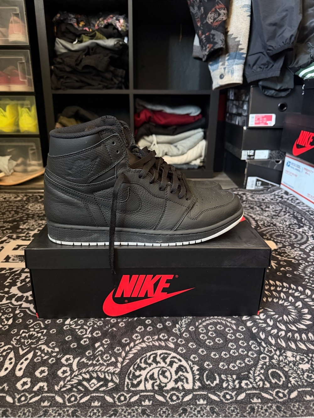 Nike Jordan 1 High-Top Sneakers